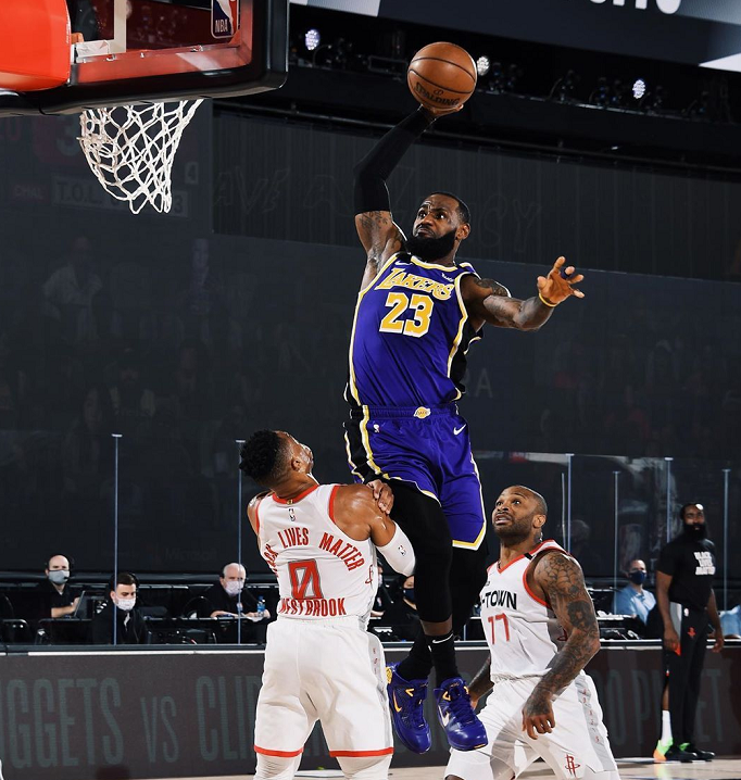 浓眉哥焦点对战，哈登与60激战DWG分钟，败北胜负难料！上演精彩一战