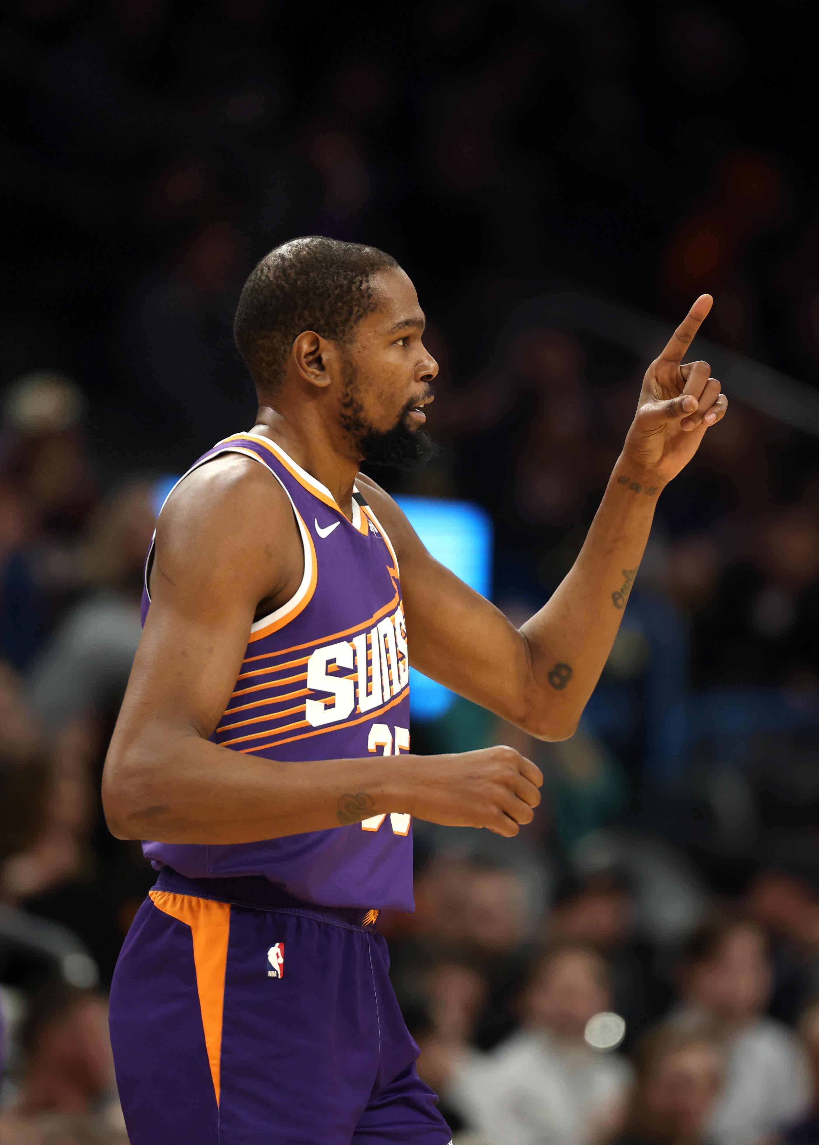 杜兰特意外战胜澳大利亚队，重返赛场引爆全场！比赛高潮迭起