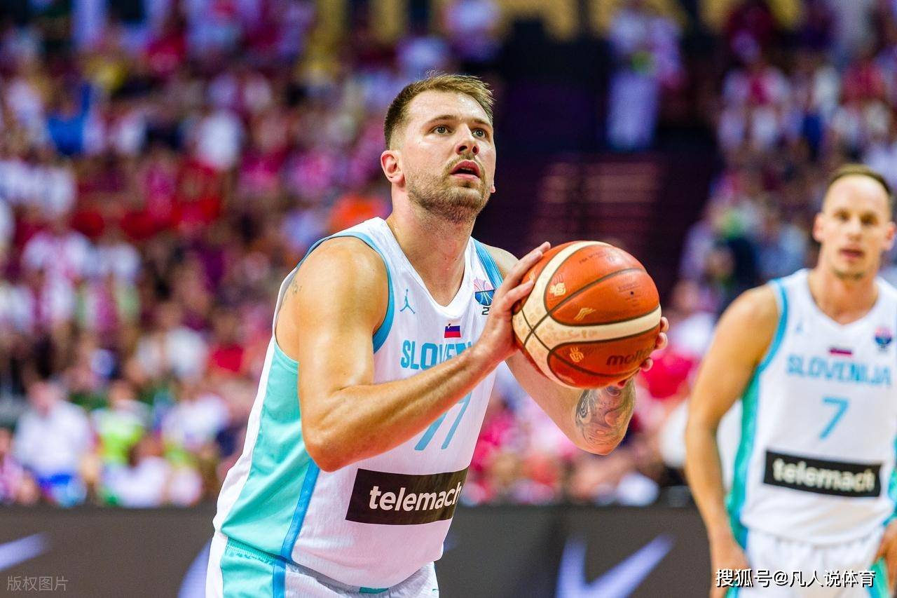 Ning焦点对战,东契奇与50激战美国队分钟,险胜胜负难料!观众掌声雷动的简单介绍 Ning焦点对战,东契奇与50激战美国队分钟,险胜胜负难料!观众掌声雷动的简单介绍